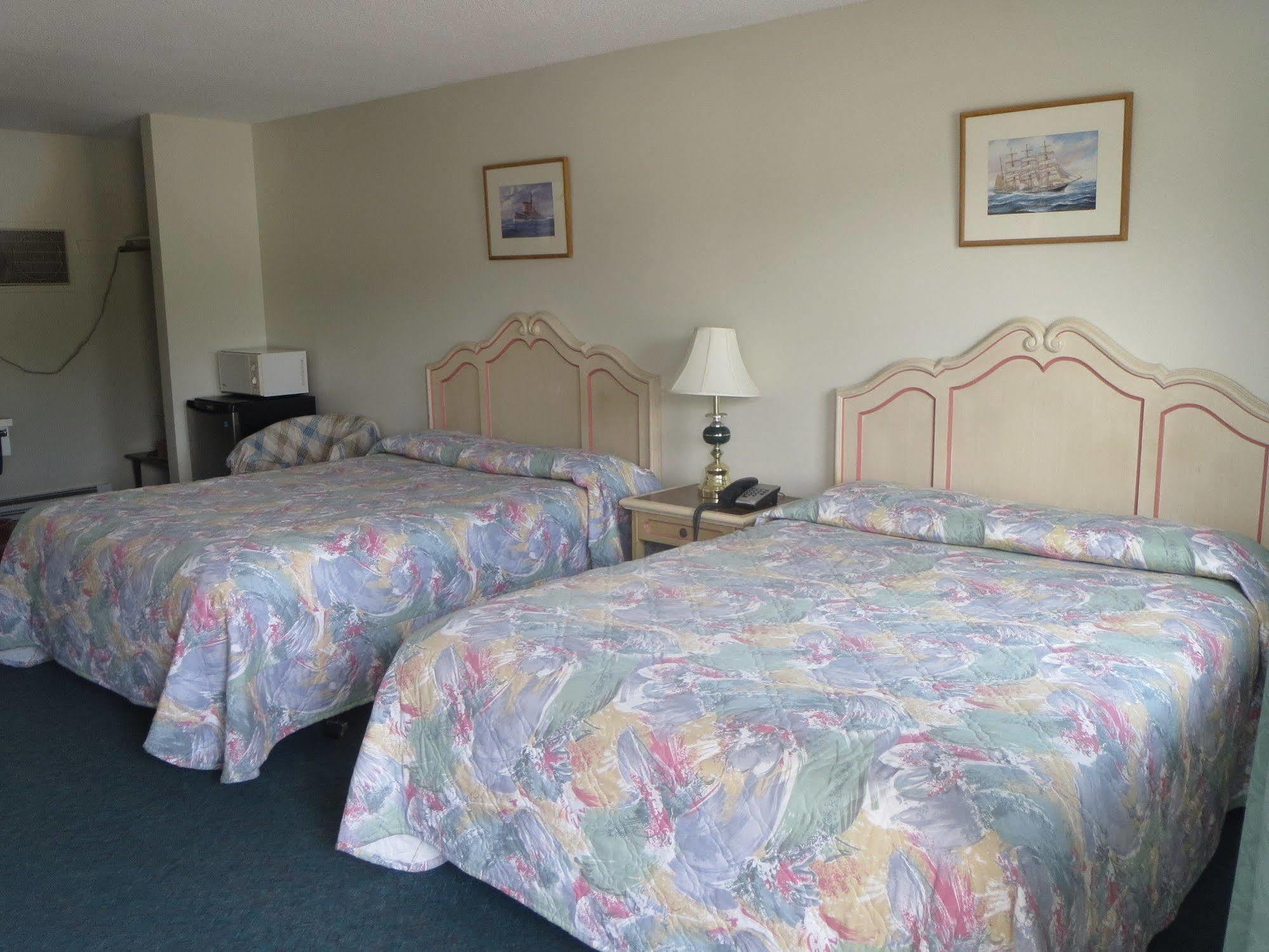 Clinton Round-Up Motel מראה חיצוני תמונה